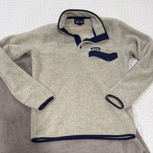 Patagonia Oatmeal Heather Snap-T Pullover with Navy Trim